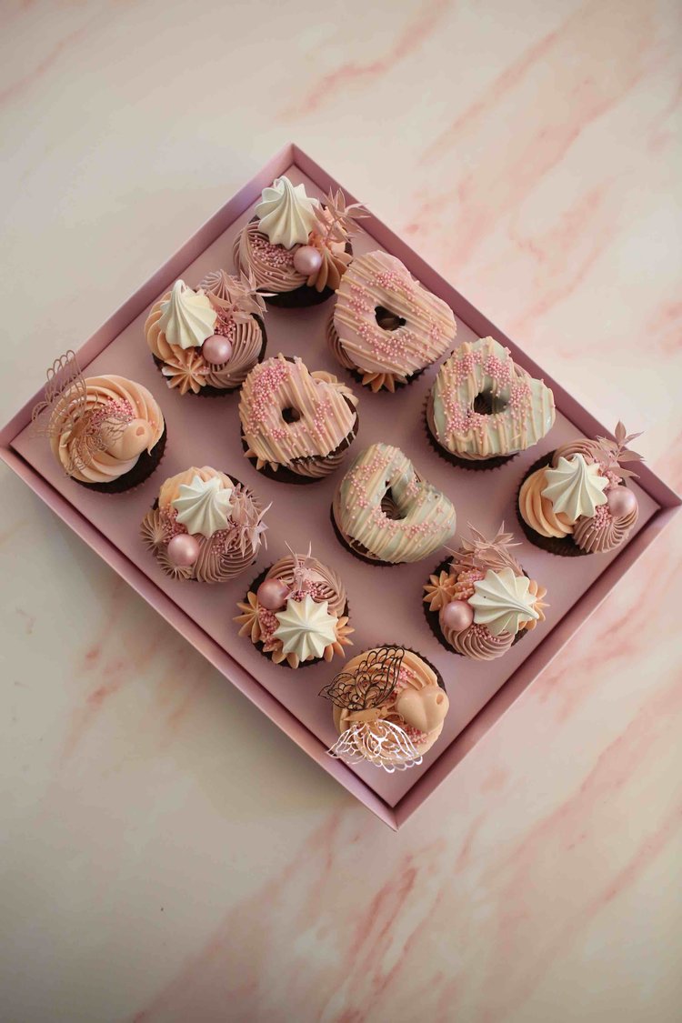 Caja para 12 cupcake OLBAA - Blanca